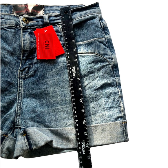 CNI Fashion Classic Wash High Waisted Denim Jean Shorts - Picture 7 of 7